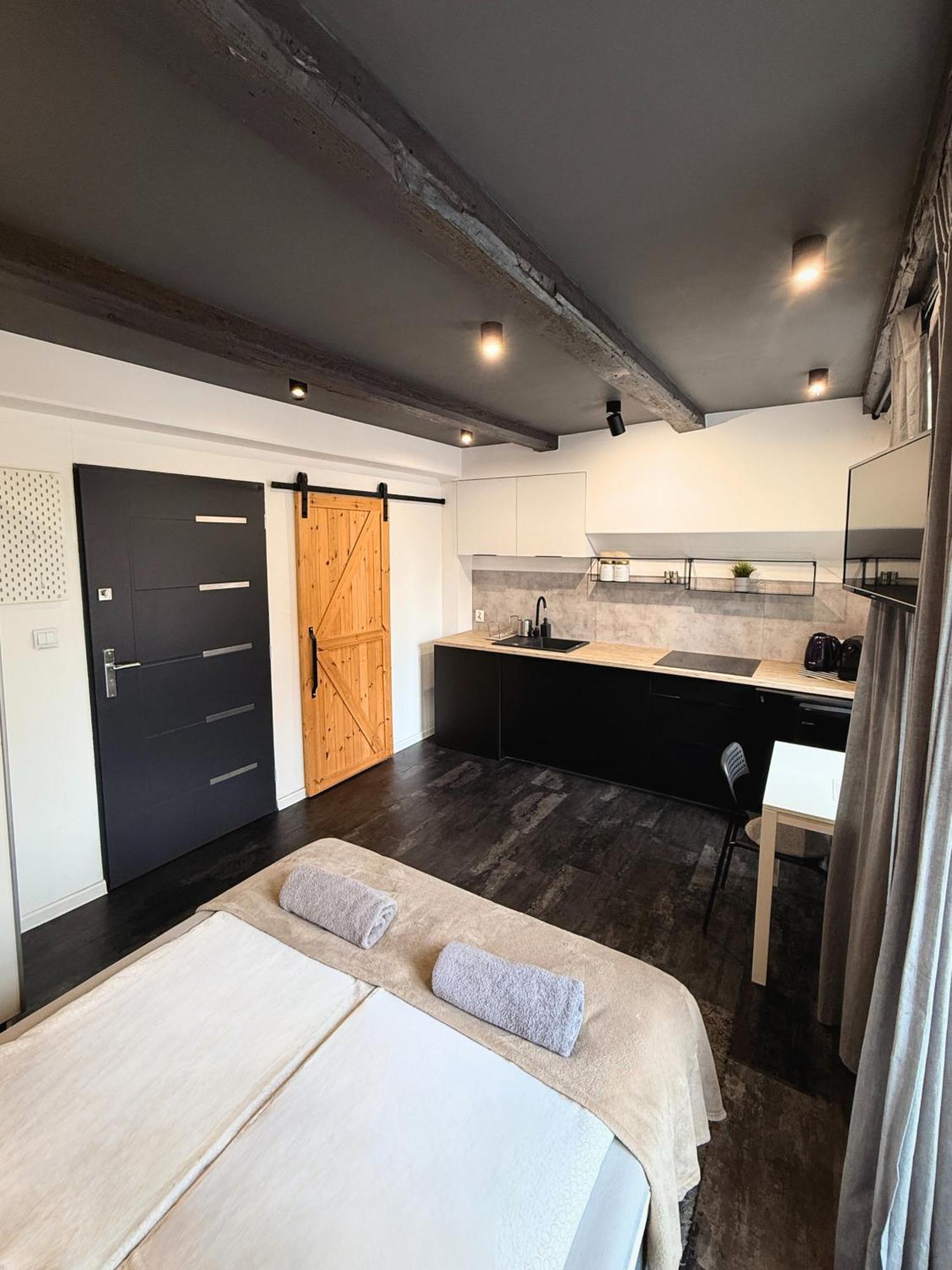 Z Widokiem Na Pomnik Kopernika - Rynek Staromiejski Apartment
