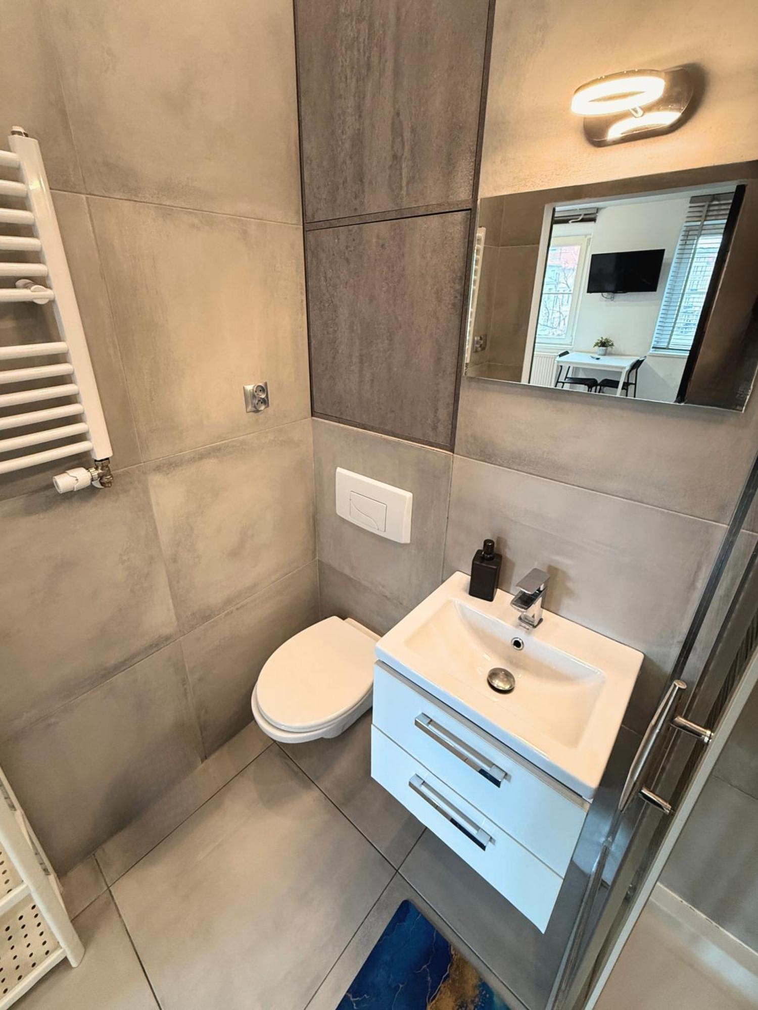 Z Widokiem Na Pomnik Kopernika - Rynek Staromiejski Apartment Torun